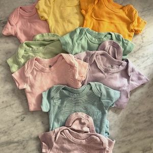9 Newborn onesie set